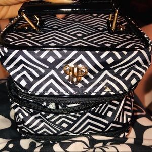 PurseN tiara Vacationers jewelery case